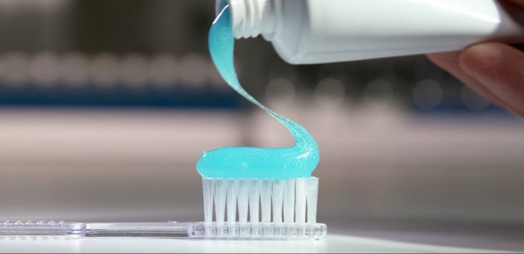 TOOTHPASTE CAN ALSO CONTAIN SULFATE SURFACTANTS. HOWEVER, THEY DO NOT ACCUMULATE IN THE BODY.
